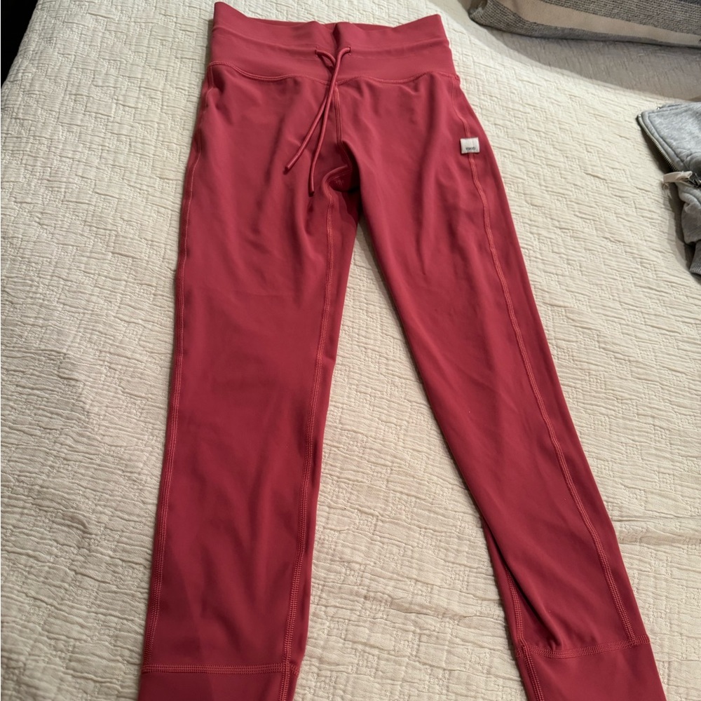vuori daily leggings size small